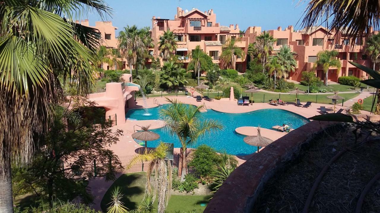 Apartamento Superbe New Golden Miles